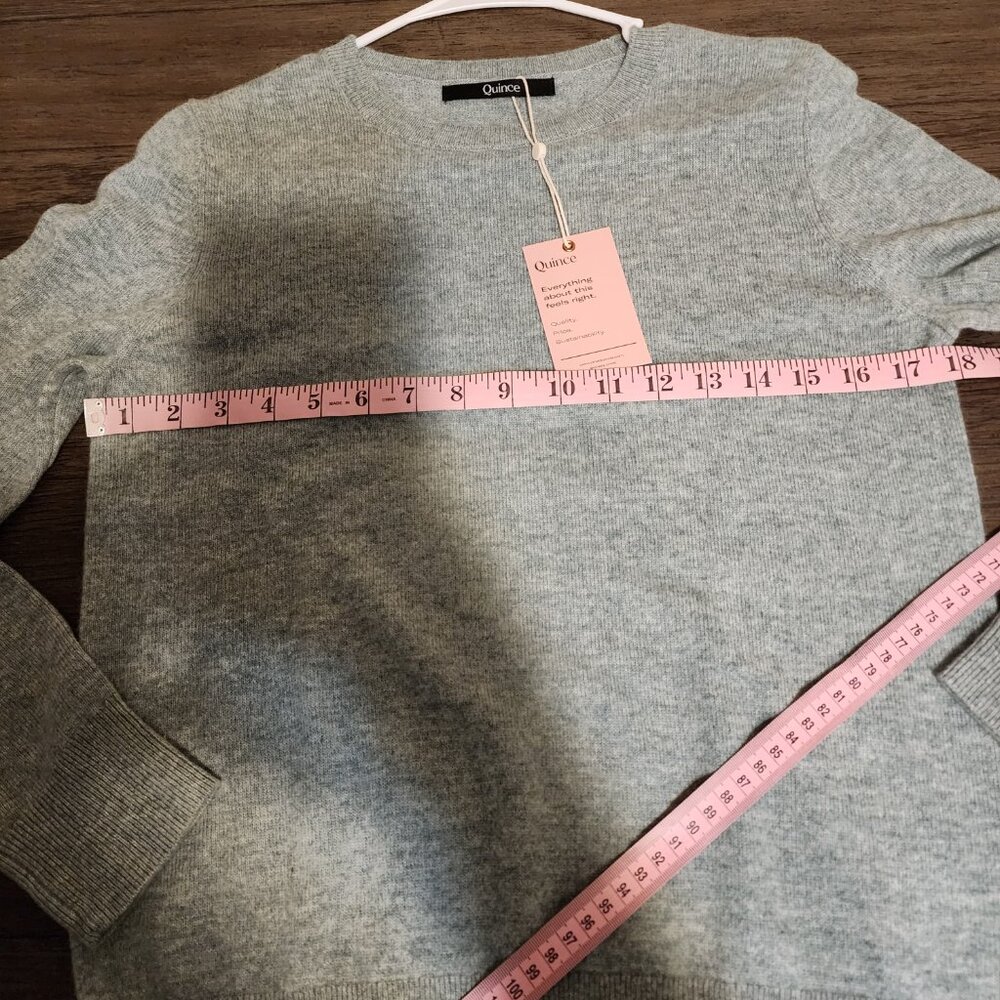 Quince Cashmere Crewneck Sweater NWT Green Small - Picture 3 of 7